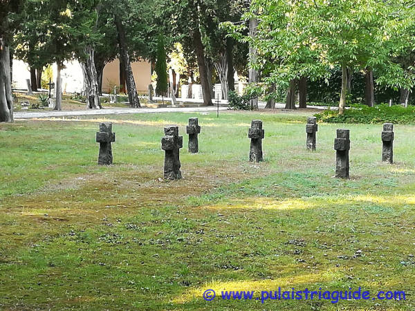 Cimitero Marinai Croci